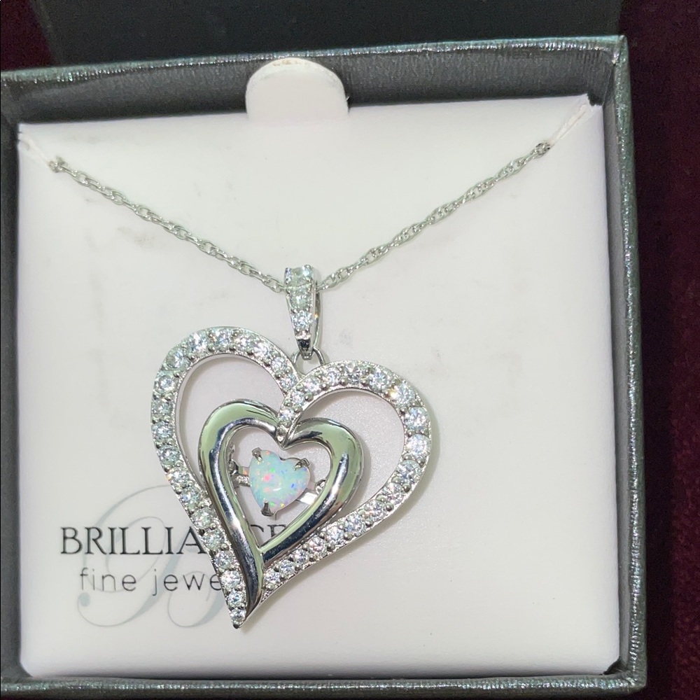 ✨ NWT✨BRILLIANCE FINE Jewelry Silver Heart Diamond Pendant 18”w floating opal